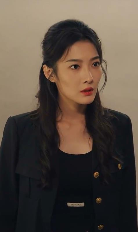 分手后我成了首富掌中宝第01集